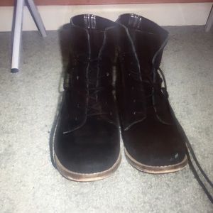 Steve Madden suede black boots